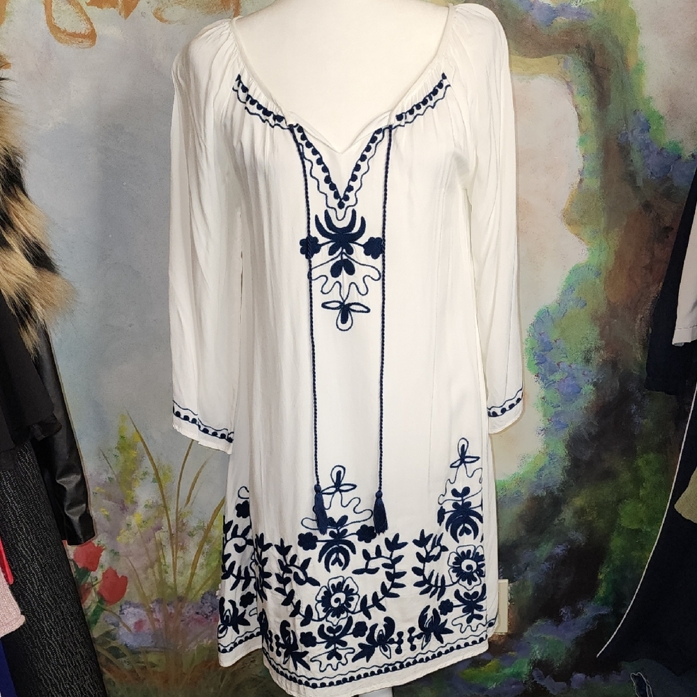 NWOT White Long Sleeve Dress with Blue Embroidery and Scoop Neck With Tie
